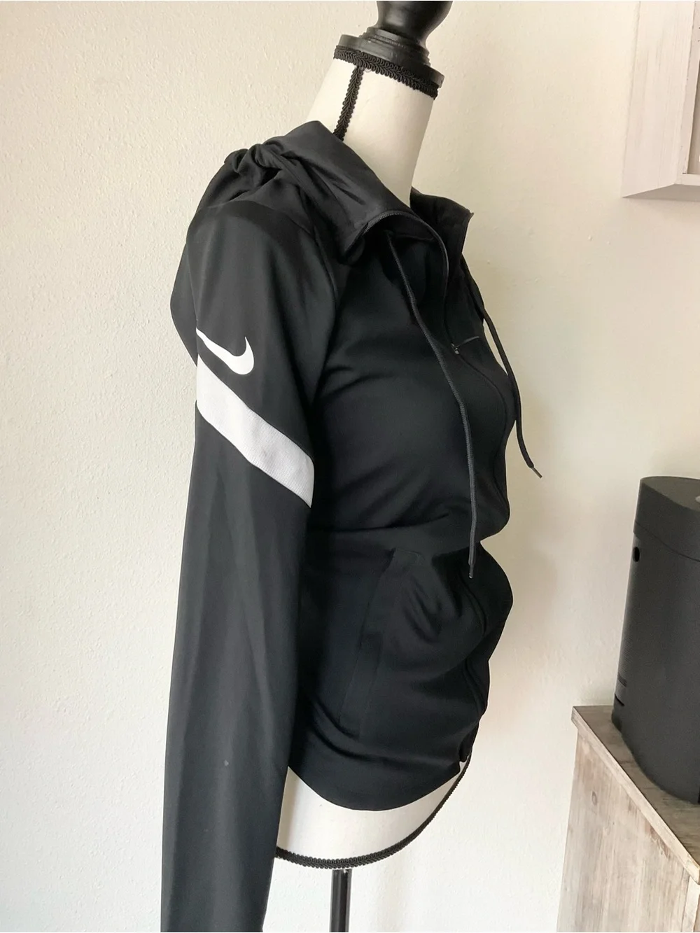 Nike Dri Fit Zip Up W/Hoodie